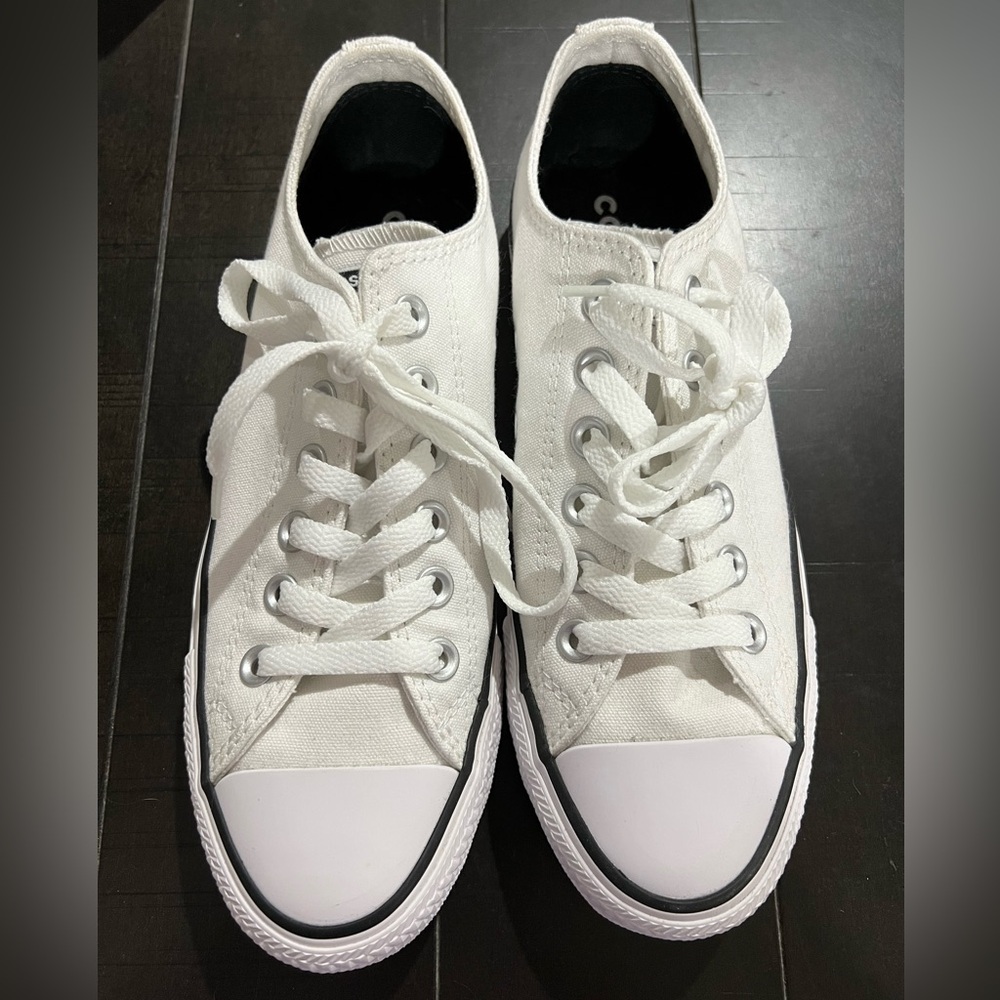 NEW White converse